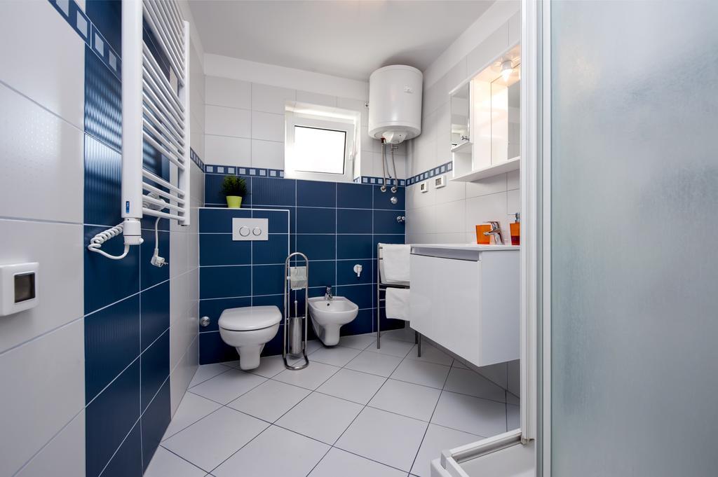 Rm Apartment Pusta โรวีน ภายนอก รูปภาพ