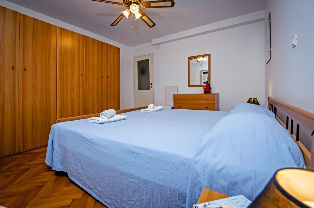 Rm Apartment Pusta โรวีน ภายนอก รูปภาพ